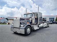 2025 Kenworth W900L