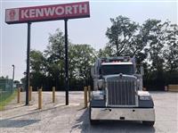 2022 Kenworth W900B