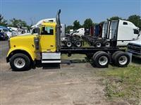 2007 Freightliner FLD120