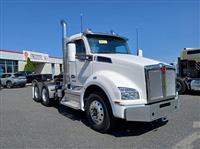 2025 Kenworth T880