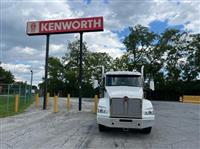 2025 Kenworth T880