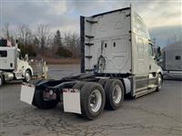 2020 Freightliner CASCADIA 126