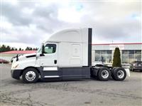 2020 Freightliner CASCADIA 126