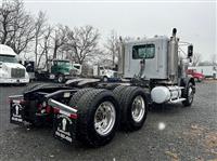 2007 Freightliner FLD120