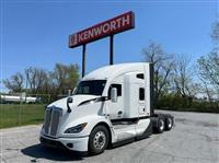 2025 Kenworth T680