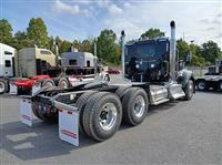 2025 Kenworth W990