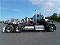 2025 Kenworth W990