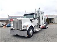 2023 Kenworth W990