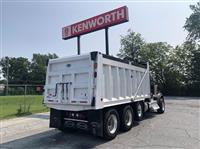 2022 Kenworth W900B