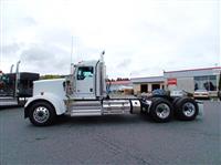 2025 Kenworth W900L