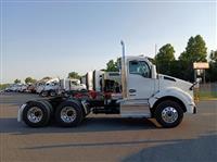 2025 Kenworth T880