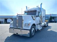 2025 Kenworth W990