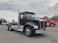 2025 Kenworth T880