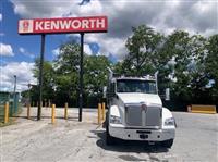 2025 Kenworth T880