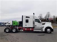 2023 Kenworth W990