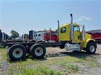 2007 Freightliner FLD120