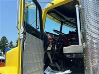 2007 Freightliner FLD120