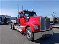 2025 Kenworth W990