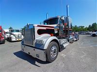 2025 Kenworth W900L