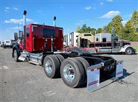 2025 Kenworth W990