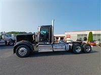 2025 Kenworth W900L