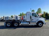 2025 Kenworth T880