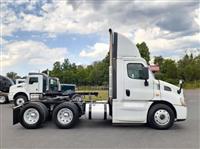 2016 Freightliner CASCADIA 113