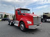 2025 Kenworth T880