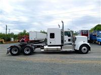 2025 Kenworth W900L