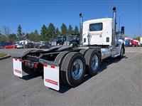 2025 Kenworth W990