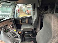 2016 Freightliner 122SD