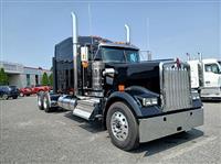 2025 Kenworth W900L