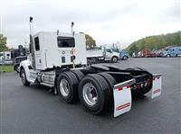 2025 Kenworth T880