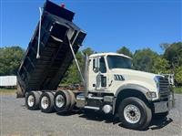 2017 Mack GRANITE GU713