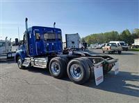 2025 Kenworth T880