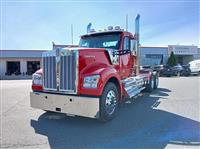 2025 Kenworth W990