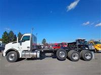2025 Kenworth T880