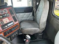 2007 Freightliner FLD120