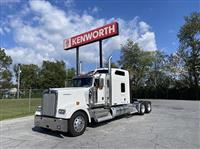 2024 Kenworth W900L