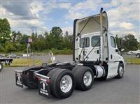 2016 Freightliner CASCADIA 113