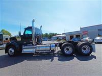 2025 Kenworth W990