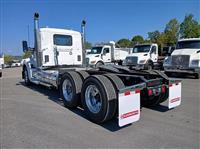 2025 Kenworth W990