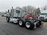 2007 Freightliner FLD120