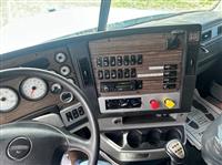 2016 Freightliner 122SD