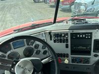 2014 Mack PINNACLE CXU613