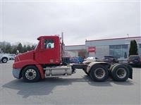 2003 Freightliner CENTURY 112