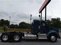 2025 Kenworth T880