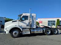 2025 Kenworth T880