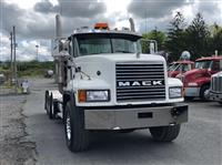 2006 Mack CL733