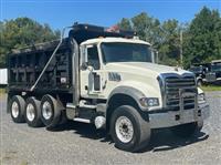 2017 Mack GRANITE GU713